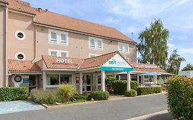 Brit Hotel Confort Cambrai